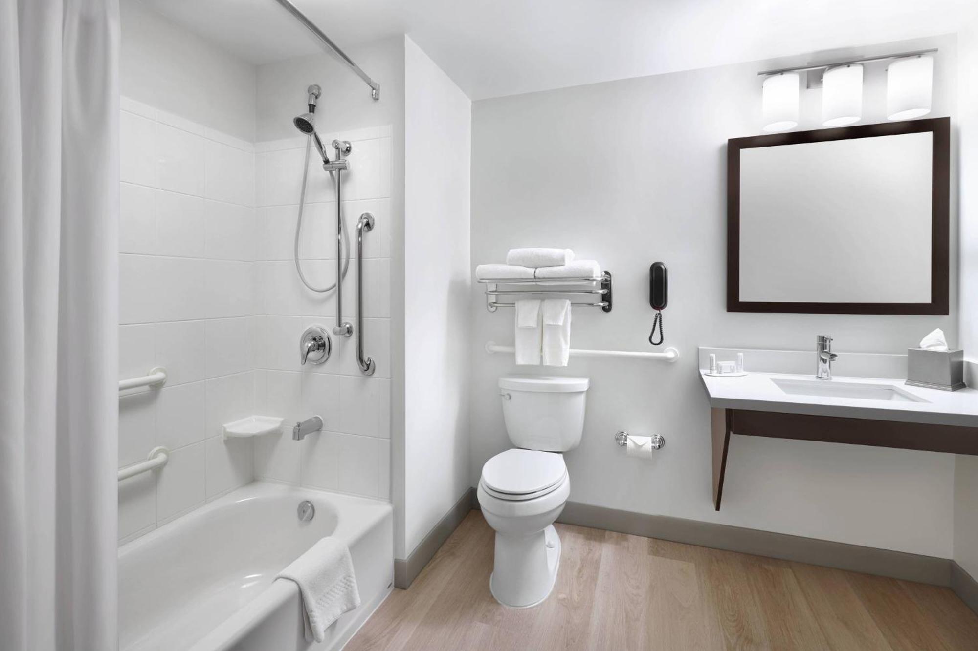 Towneplace Suites By Marriott Mississauga-Airport Corporate Centre Luaran gambar